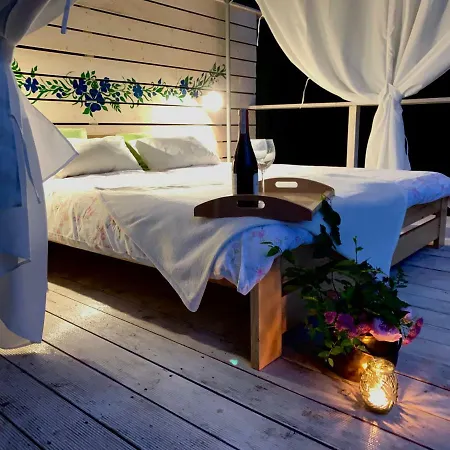Luxury tent Dosbajka Pod Gwiazdami Malastow