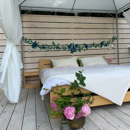 Luxury tent Dosbajka Pod Gwiazdami Malastow